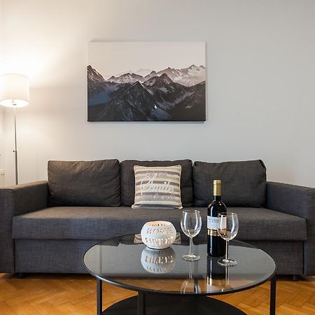 Syntagma Square Apartments By Livin Urbban Athena Bagian luar foto