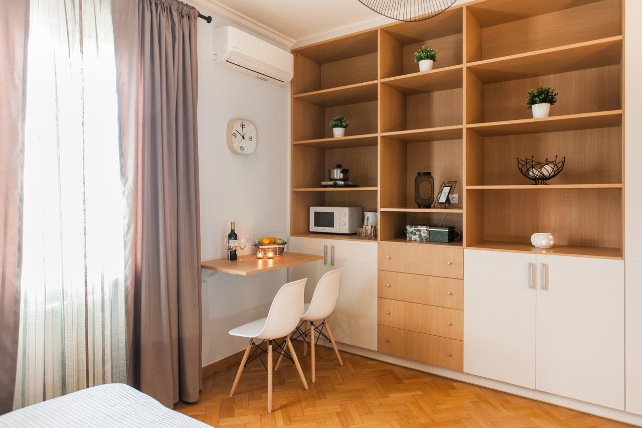 Syntagma Square Apartments By Livin Urbban Athena Bagian luar foto